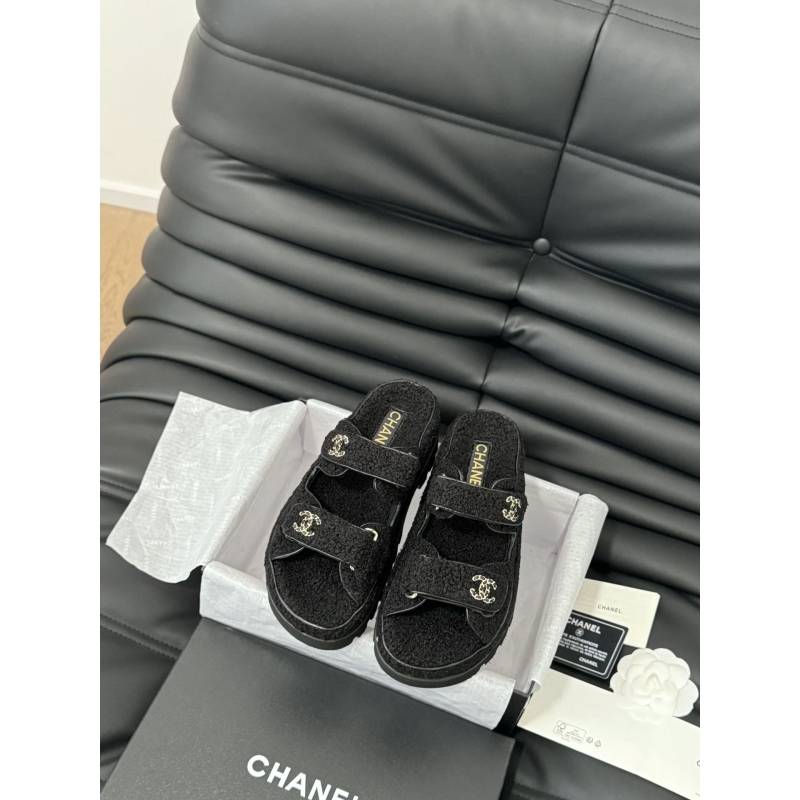 Ch*el slippers